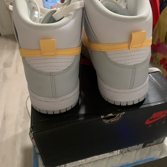 Nike Jordon brand new - Picture 3 of 5